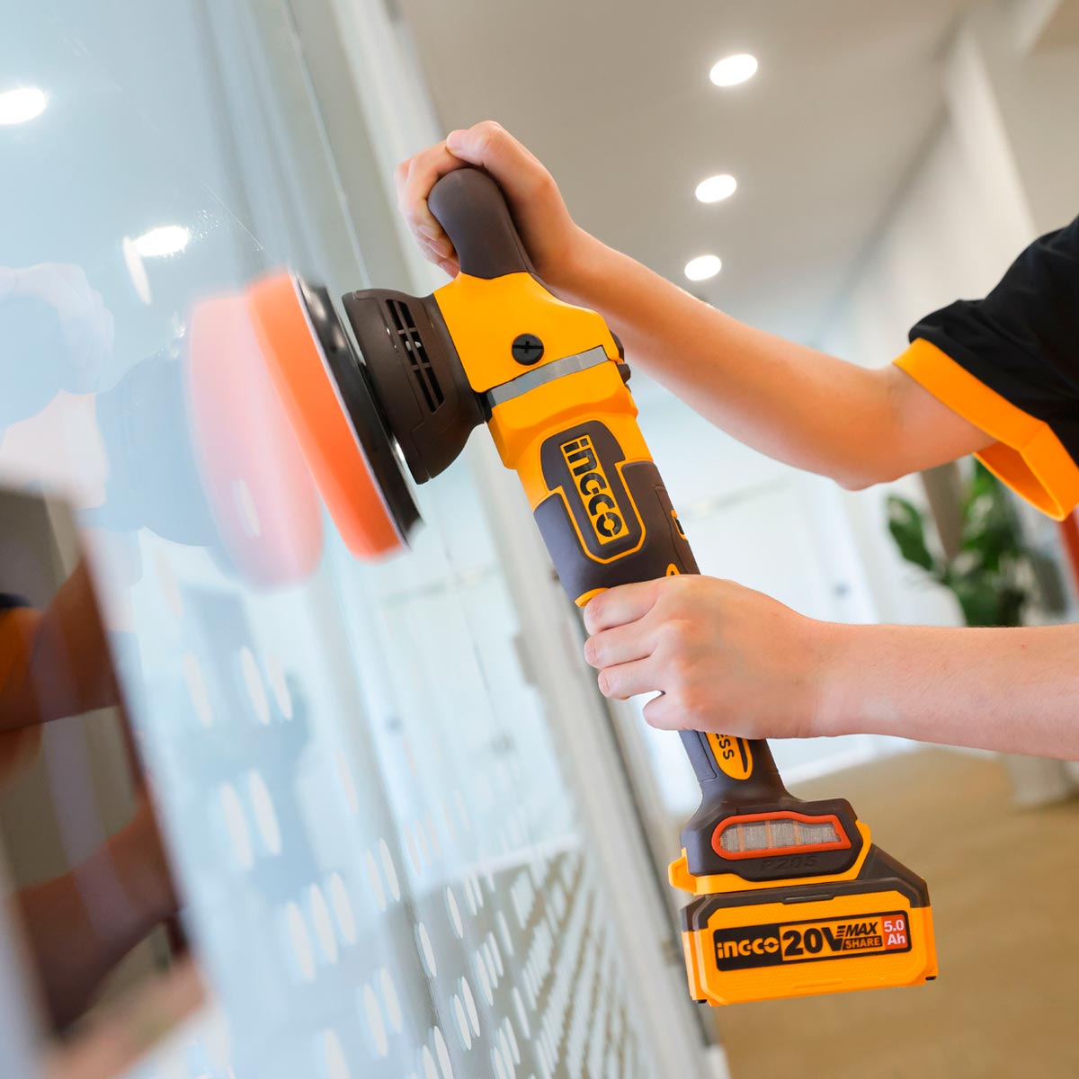 Ingco Στιλβωτής Αλοιφαδόρος Μπαταρίας 20V Li-Ion SOLO Φ 150mm